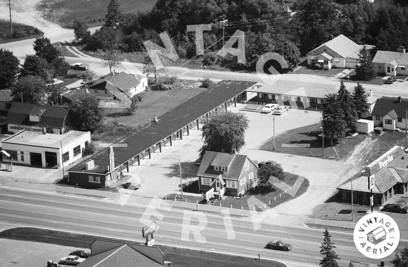 Bay Motel - 1984 Aerial Photo